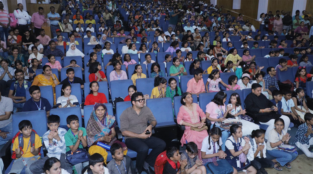Bachchon Ka Maati-3 Crowd