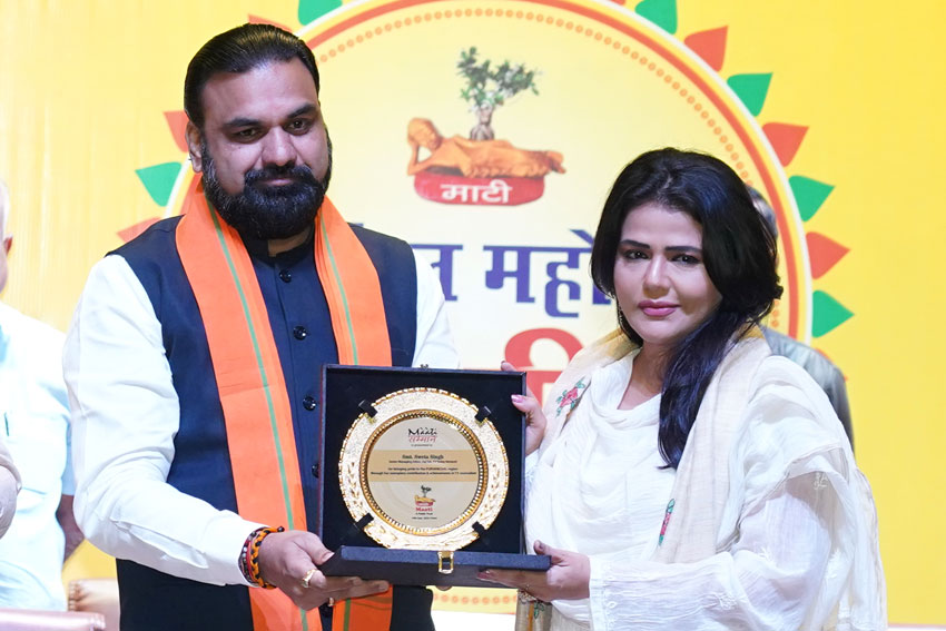 Smt. Sweta Singh, Senior Managing Editor, Aaj Tak